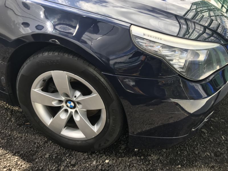BMW 520i - DARK BLUE in Mauritius