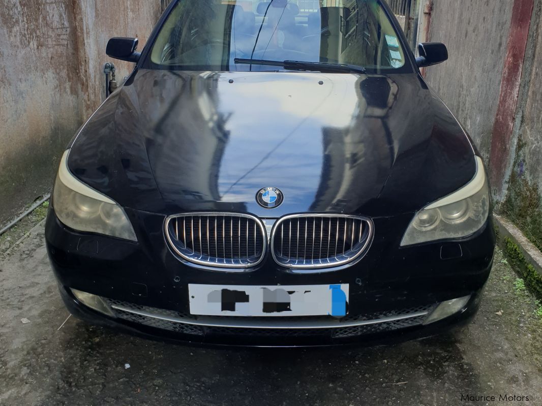 BMW 523i E60 in Mauritius