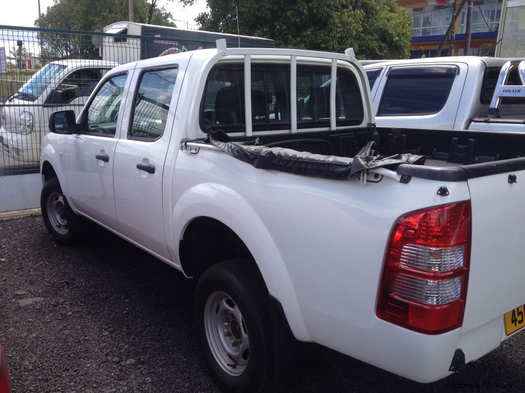 Ford RANGER - WHITE - TURBO in Mauritius