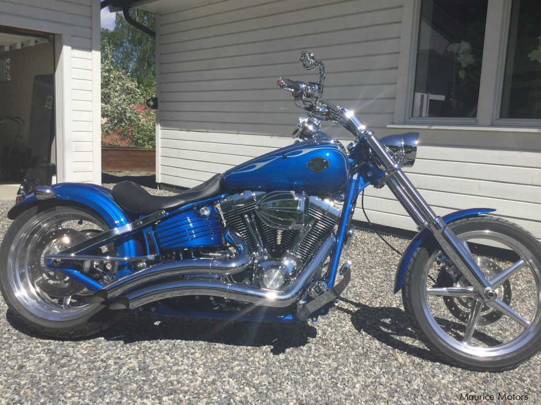 Harley-Davidson Rocker FXCWC Bobber in Mauritius