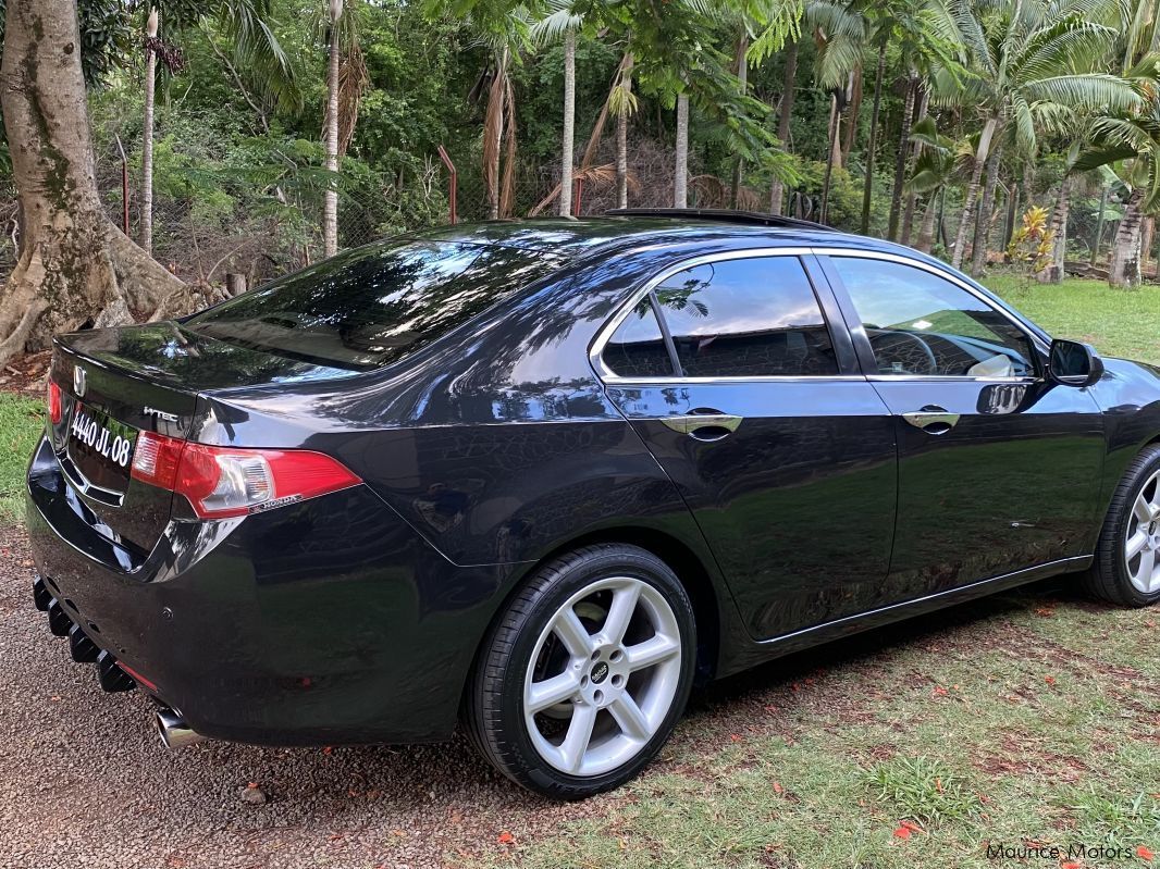 Honda Accord in Mauritius