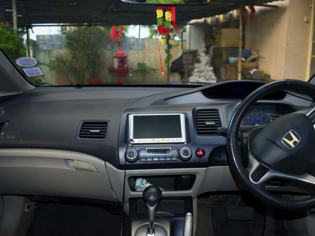 Honda civic hybrid in Mauritius