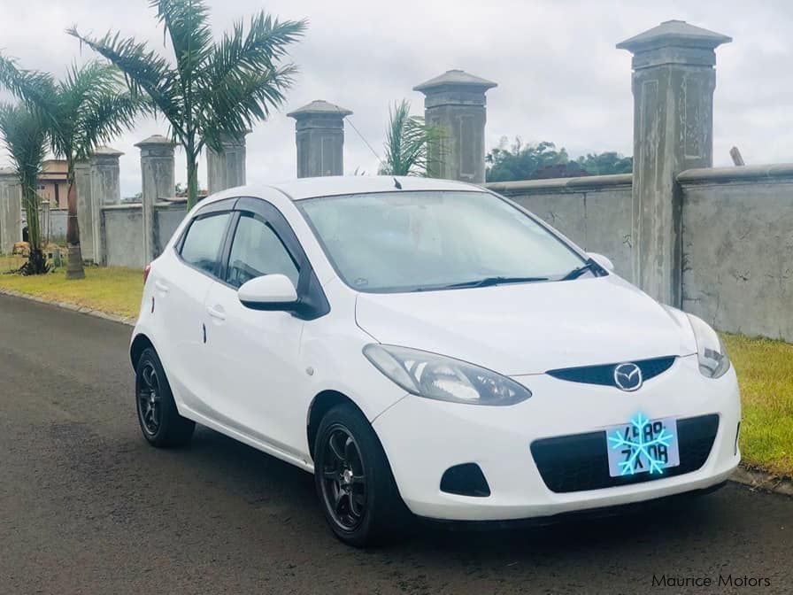 Mazda DEMIO 1.3L AUTOMATIC in Mauritius