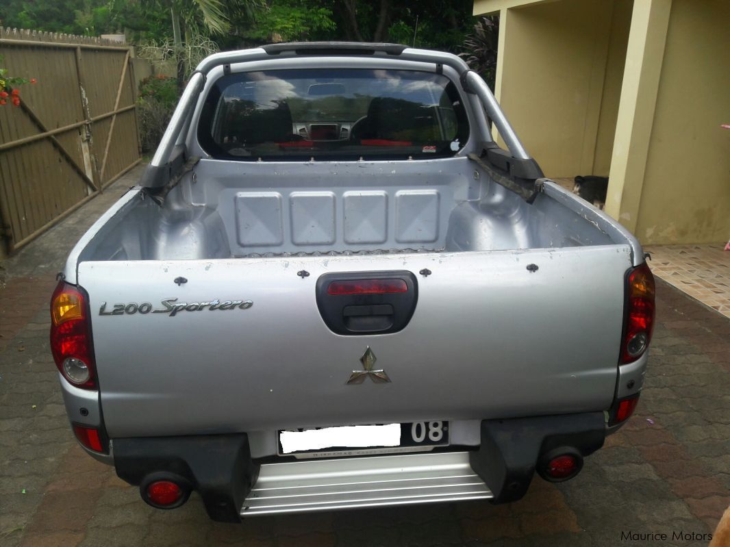 Mitsubishi L200 Sportero 2x4 in Mauritius
