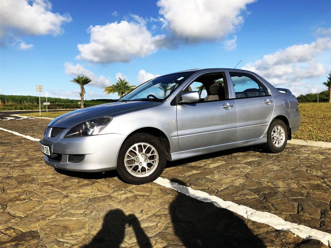 Mitsubishi Lancer GLX in Mauritius