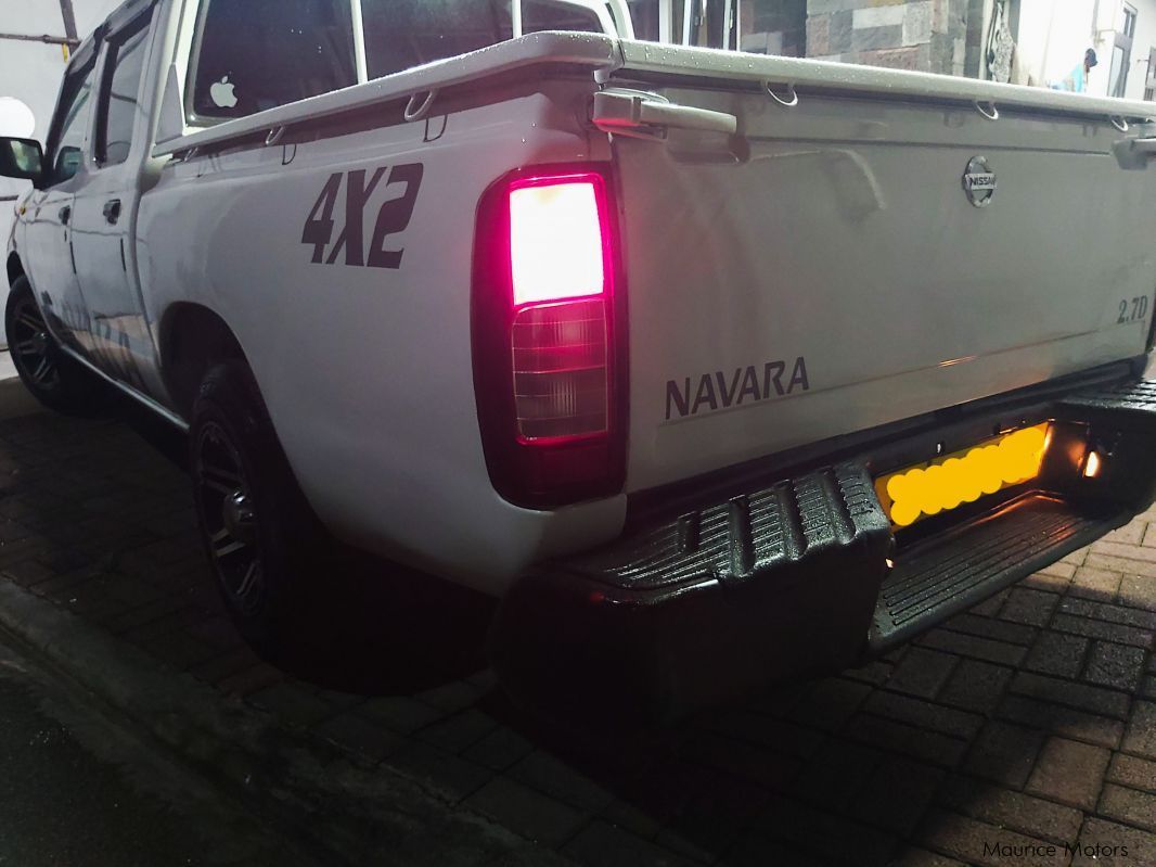 Nissan Navara 2.7D in Mauritius