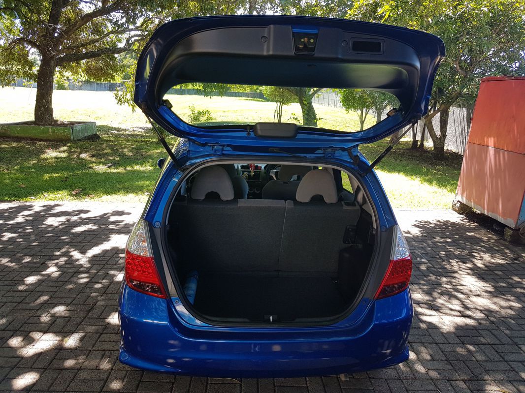 Nissan Navara in Mauritius