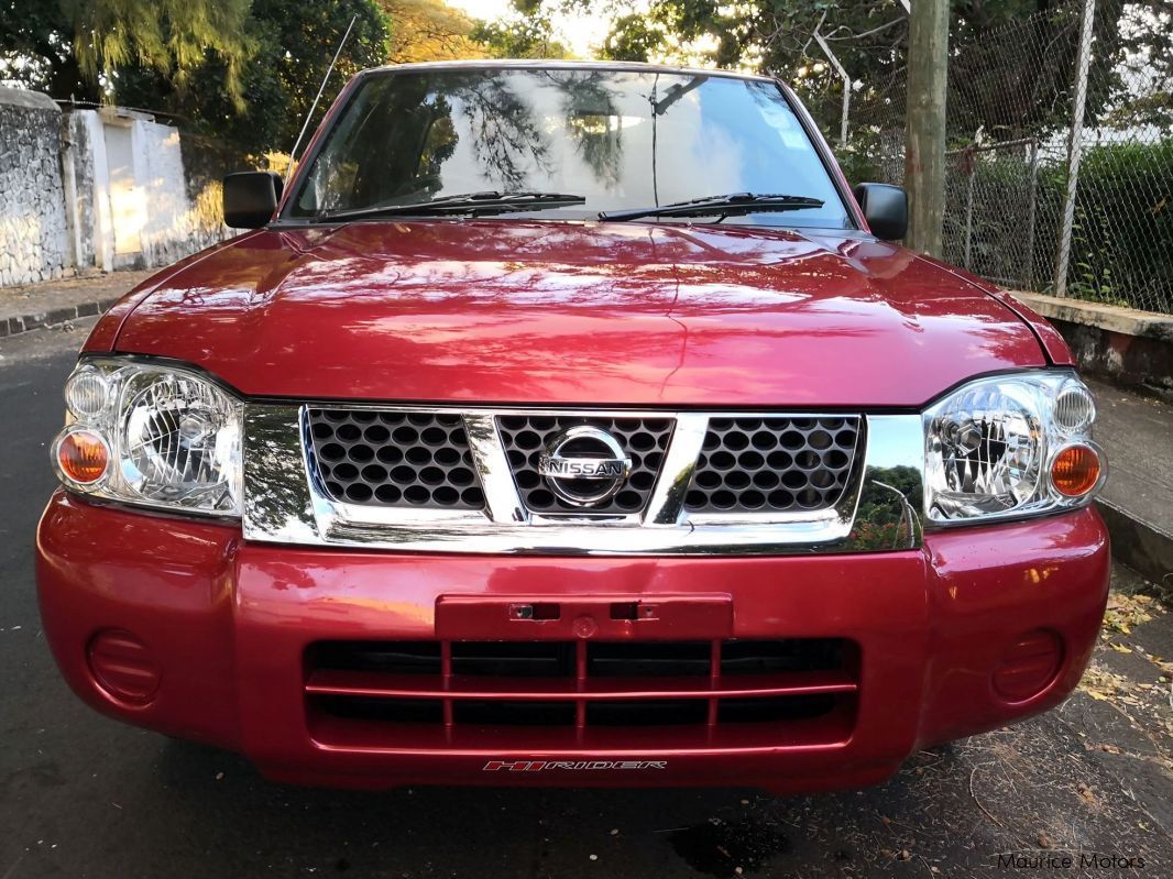 Nissan navara in Mauritius