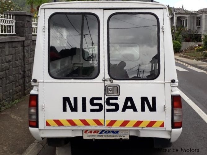 Nissan single cab in Mauritius