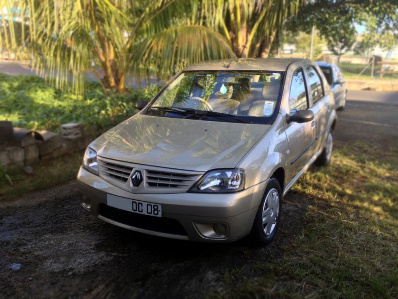 Renault LOGAN 1.4 in Mauritius