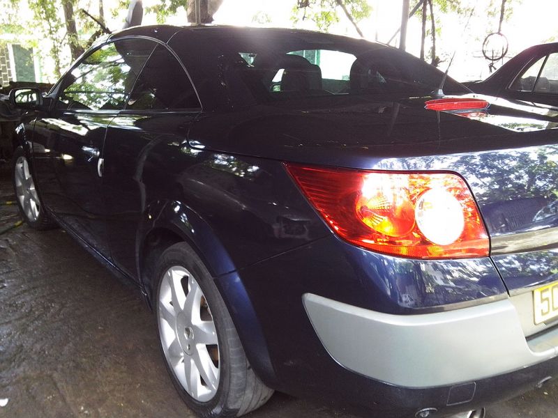 Renault MEGANE CABRIOLET in Mauritius