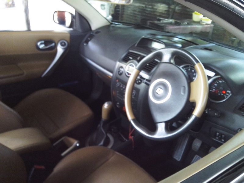 Renault MEGANE CABRIOLET in Mauritius