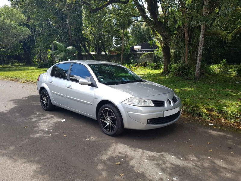 Renault Megane 2 in Mauritius