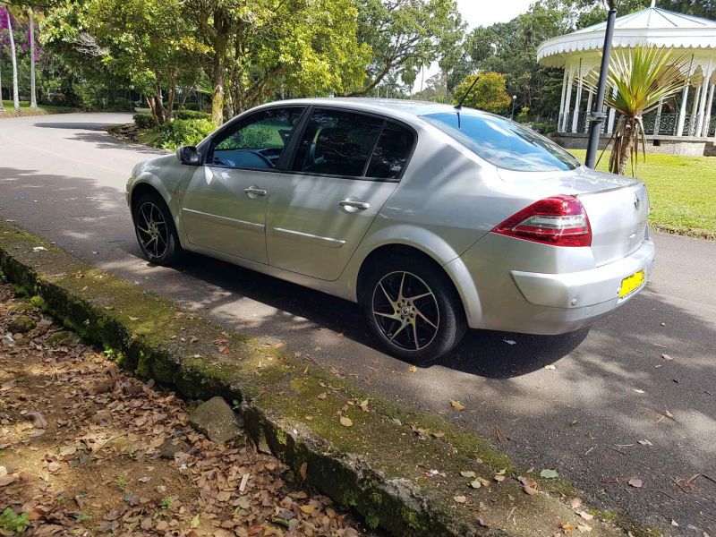 Renault Megane 2 in Mauritius