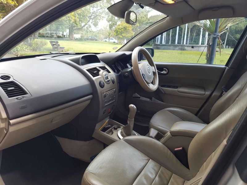 Renault Megane 2 in Mauritius