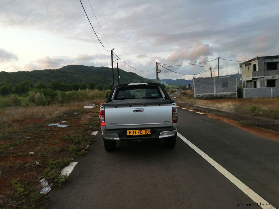 Suzuki Intruder in Mauritius