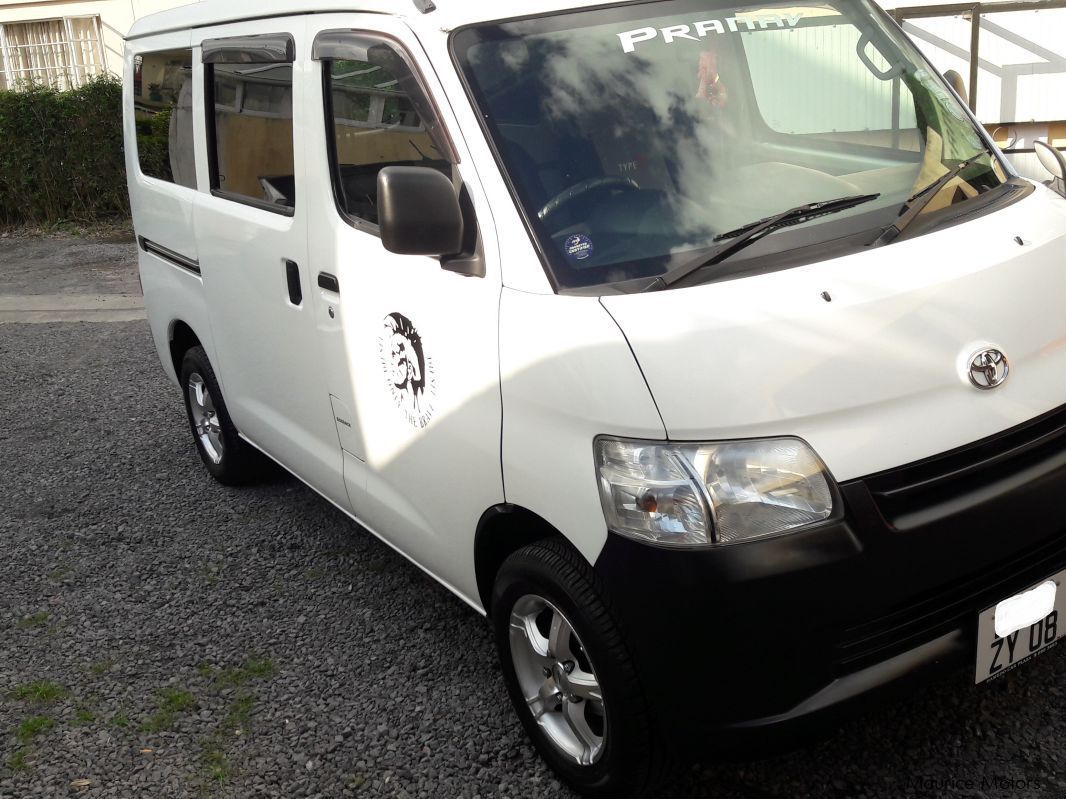 Toyota Liteace DX in Mauritius