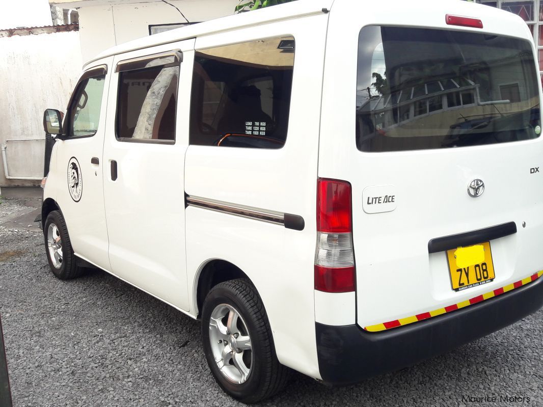 Toyota Liteace DX in Mauritius