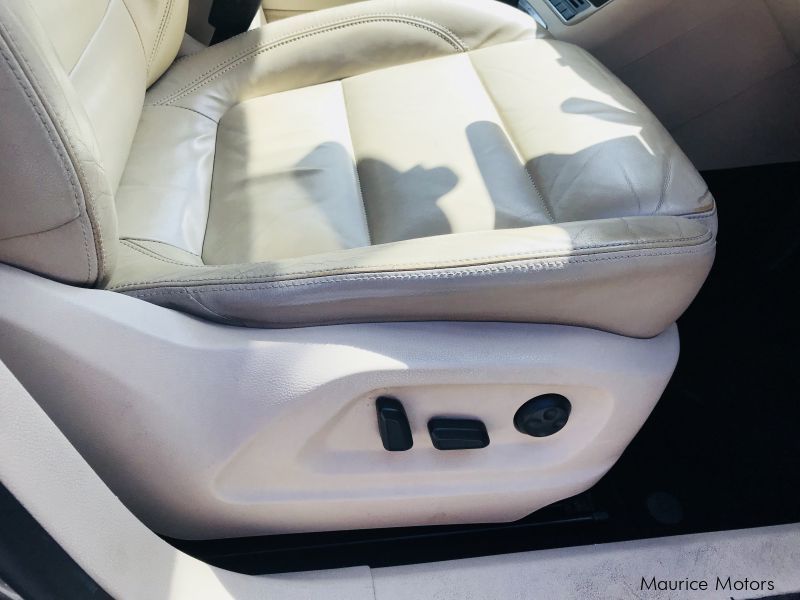 Volkswagen Tiguan 1.4 TSI Turbo 4MOTION Xenon Lights Heated seats in Mauritius