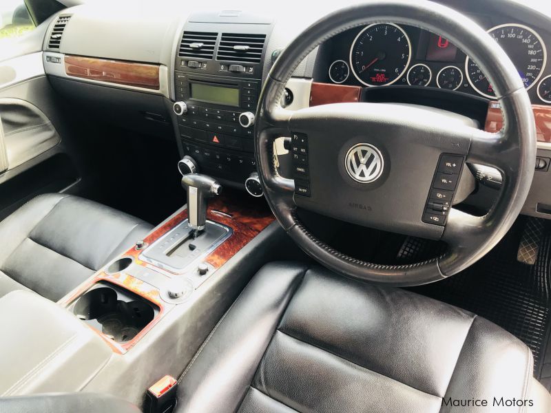 Volkswagen Touareg Steptronic Turbo Diesel in Mauritius