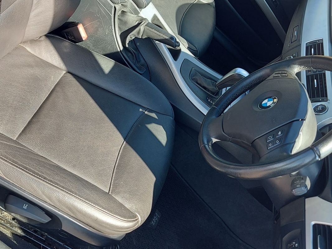 BMW 320i E90 Auto in Mauritius
