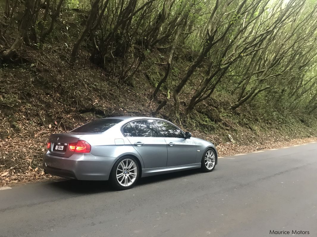 BMW 320i M-package in Mauritius