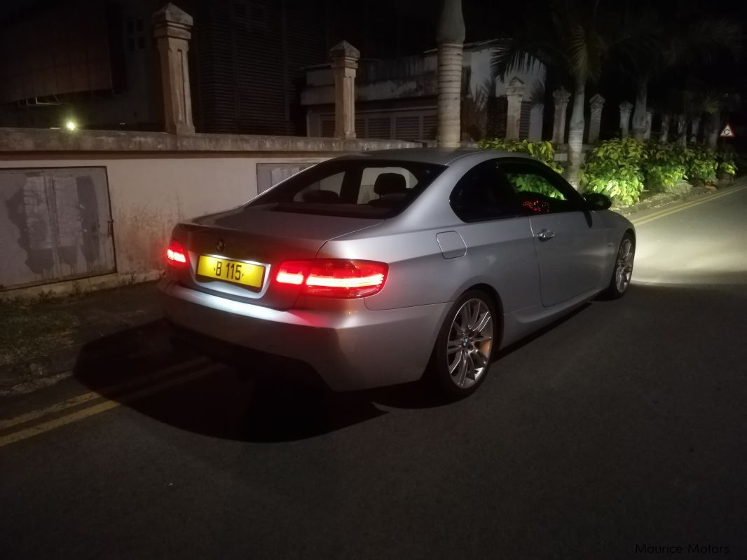 BMW 320i coupe in Mauritius