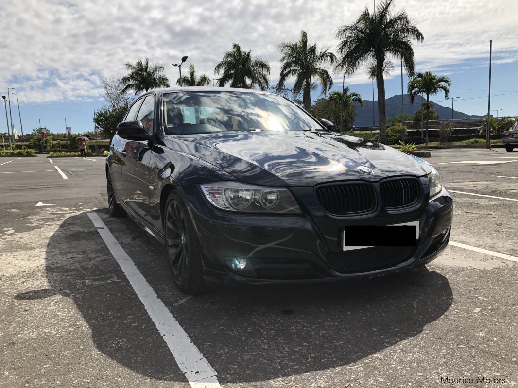 BMW E90 318i in Mauritius