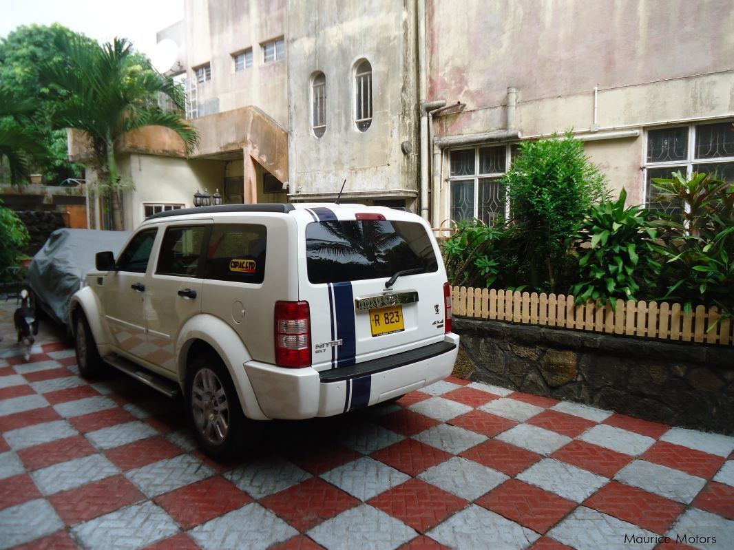 Dodge nitro in Mauritius