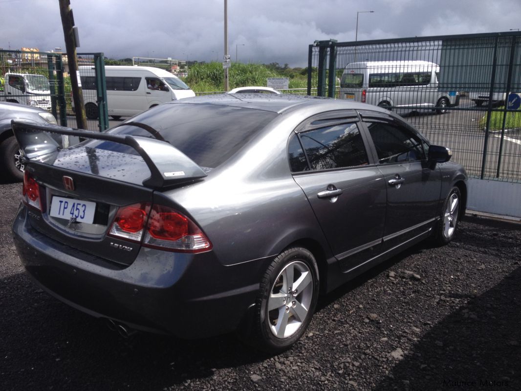 Honda CIVIC - DARK GREY - 1.6 VXI in Mauritius