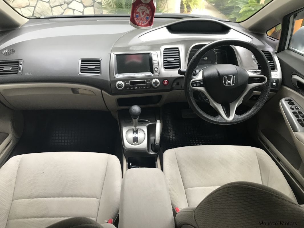 Honda Civic Hybrid in Mauritius