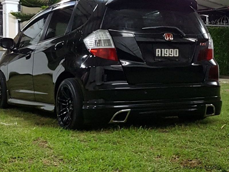 Honda FIT RS in Mauritius