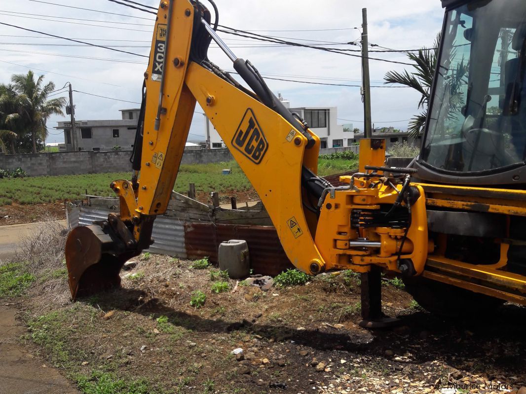 JCB 3CX in Mauritius