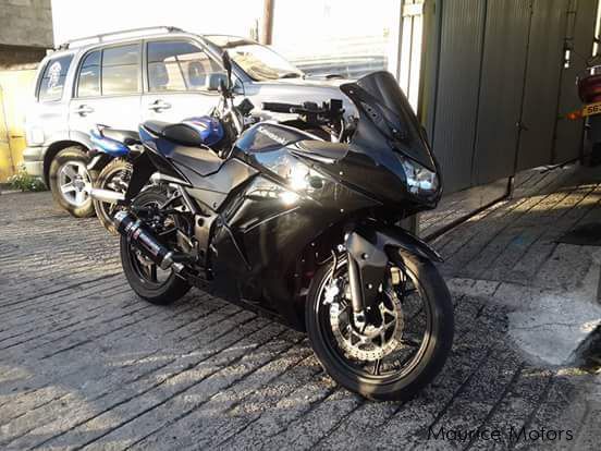 Kawasaki Ninja 250R in Mauritius