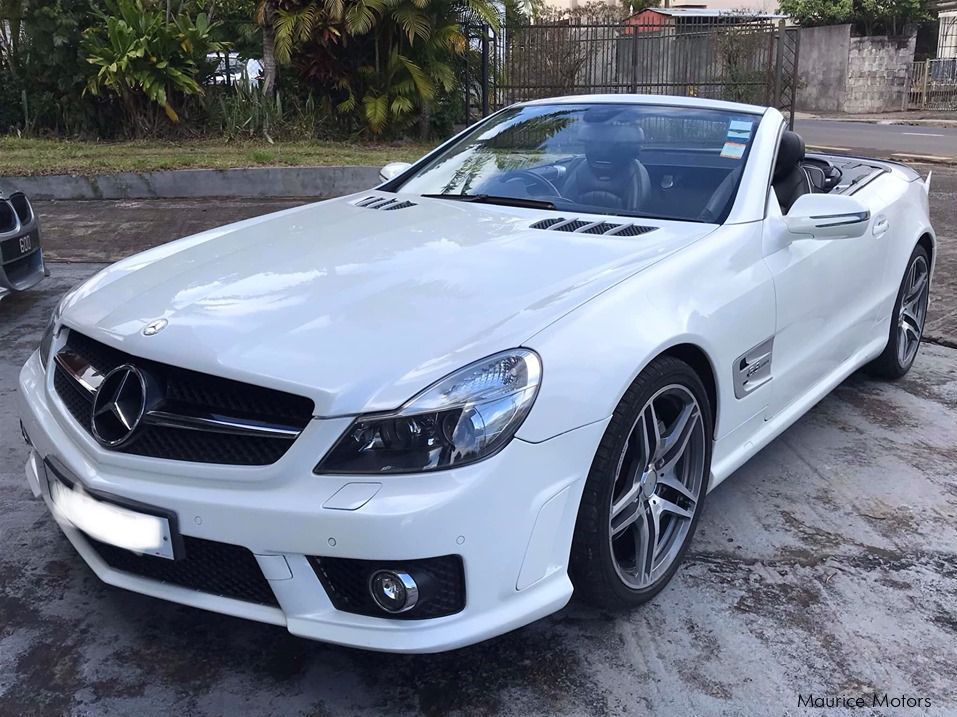 Mercedes-Benz SL 63 AMG V8 in Mauritius