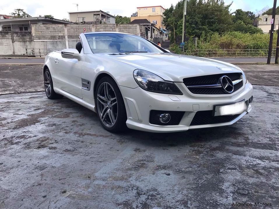 Mercedes-Benz SL 63 AMG V8 in Mauritius