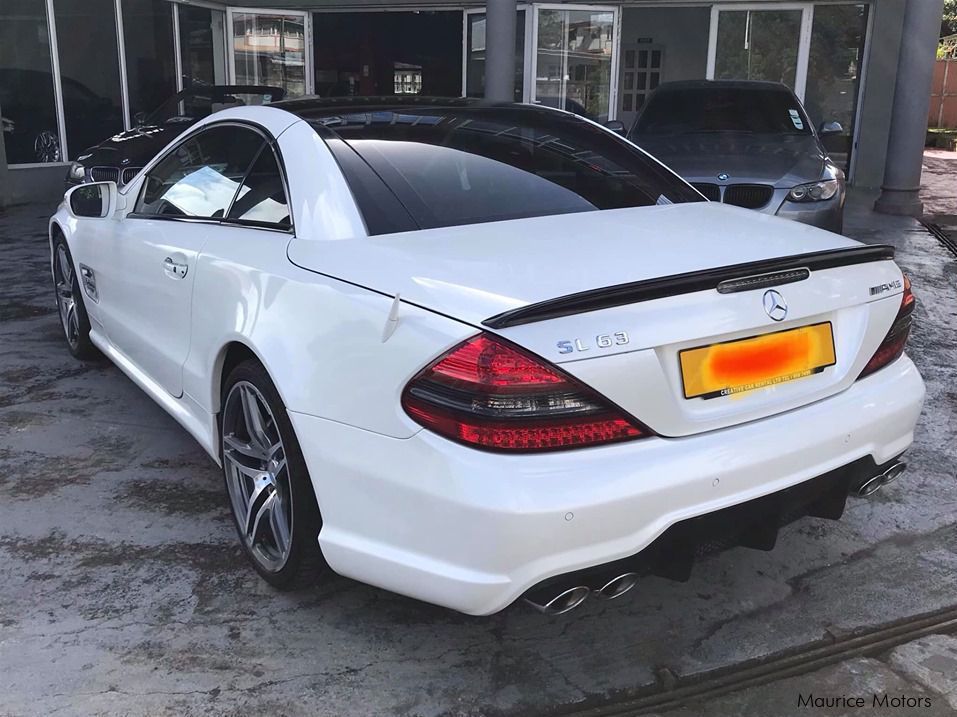 Mercedes-Benz SL 63 AMG V8 in Mauritius