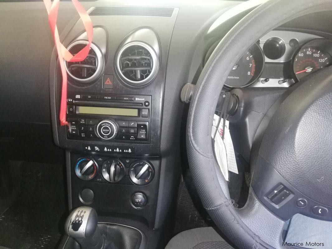 Nissan Qashqai (Old Model) in Mauritius