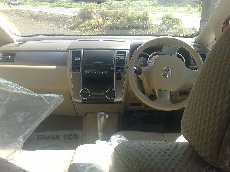Nissan Tiida Hatchback in Mauritius