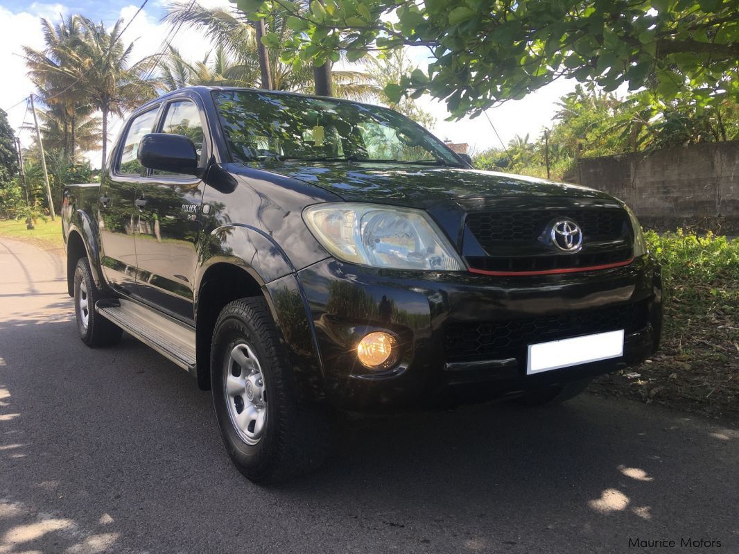 Toyota Hilux JAPAN D4D TDi in Mauritius