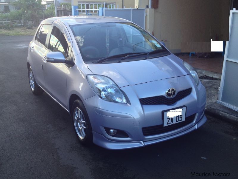 Toyota vitz 2009 года. Toyota vitz 2009. тойота витц 2009. Toyota vitz 2009 года. Vitz 2009.