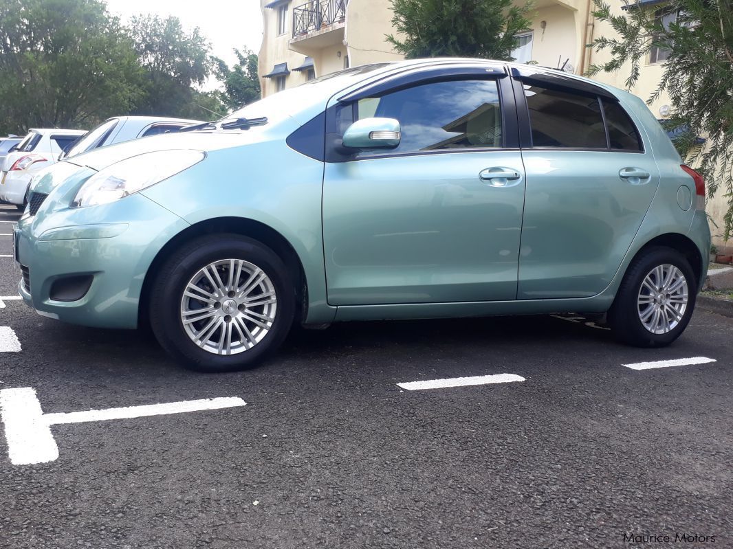 Toyota vitz in Mauritius