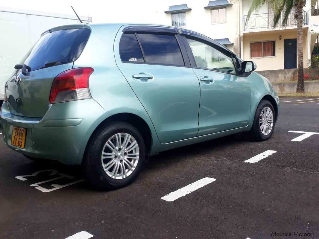 Toyota vitz in Mauritius