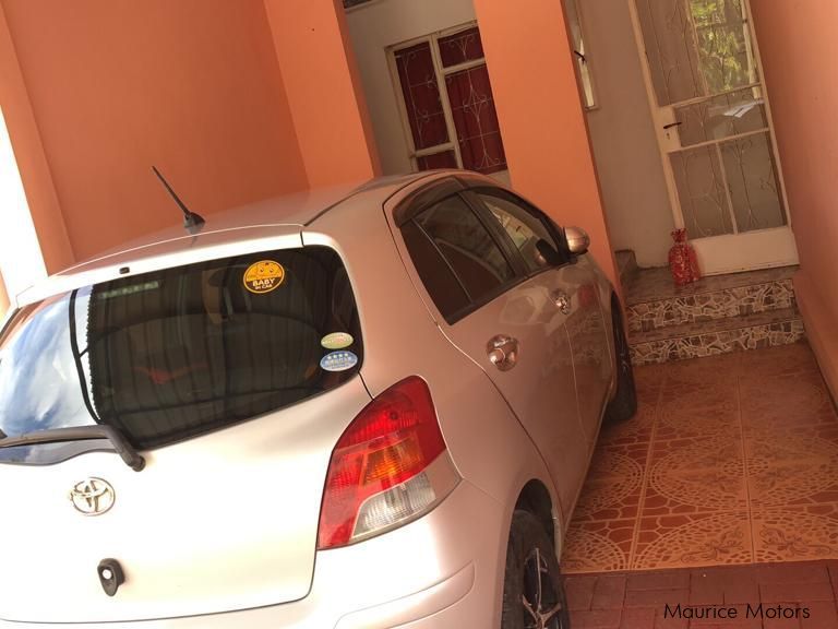 Toyota vitz in Mauritius