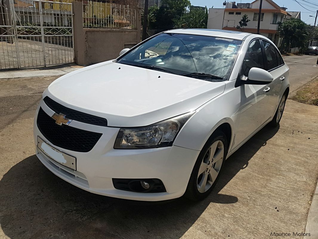 Used Chevrolet cruze automatic 2010 cruze automatic for sale Vacoas