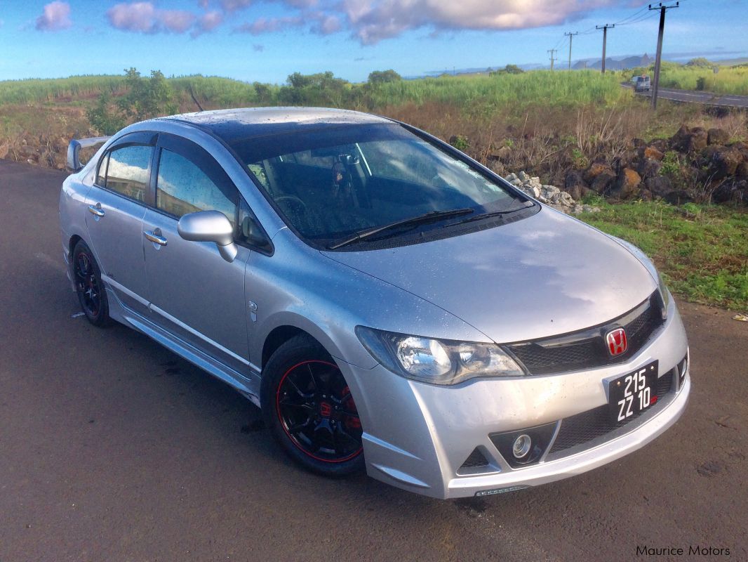 Honda Civic FD3 hybrid in Mauritius