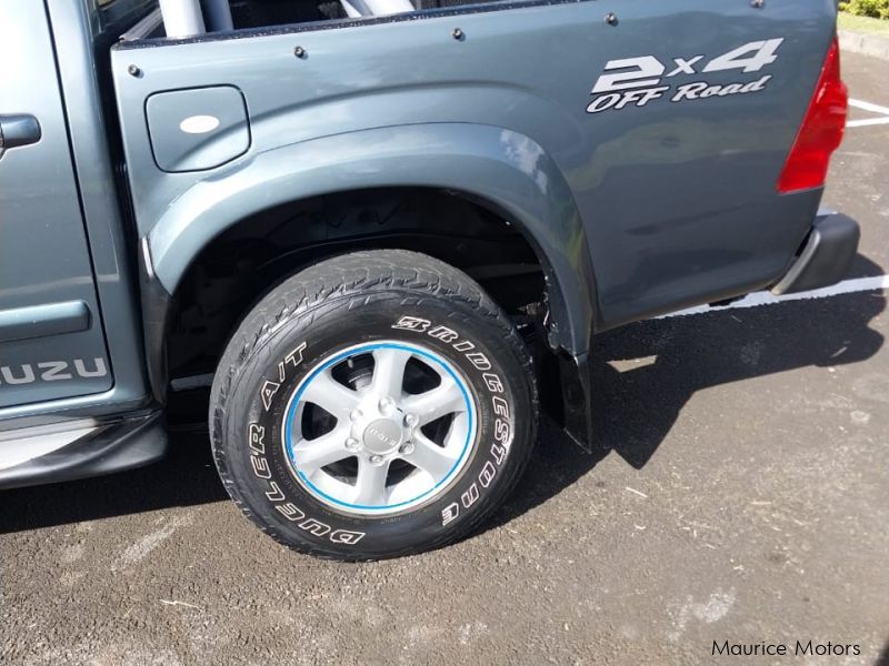 Isuzu KB300 in Mauritius