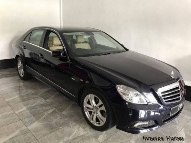 Mercedes-Benz E250 - AUTOMATIC STEPTRONIC - FULLY LOADED  in Mauritius