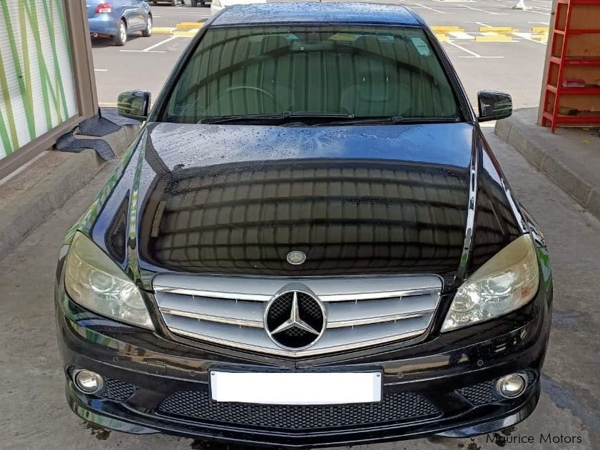 Mercedes-Benz Mercedes C180 (W204) CLASS C AMG LINE (BLUEEFFICIENCY) in Mauritius