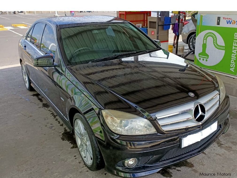 Mercedes-Benz Mercedes C180 (W204) CLASS C AMG LINE (BLUEEFFICIENCY) in Mauritius